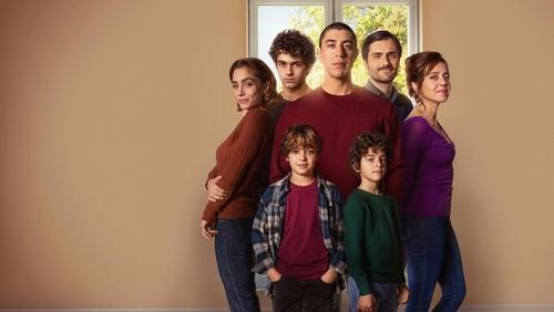 Ailemin Hikâyesi 1.Sezon 3.Bölüm izle